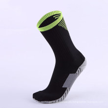 Calcetines deportivos calientes de la rodilla del dedo del pie de la lana del tobillo del baloncesto de la moda de la venta